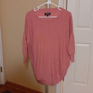 EUC EXPRESS M CORAL/PINK SWEATER ROUNDED BOTTOM